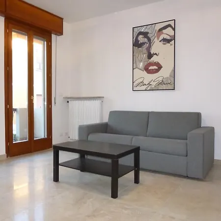 Apartment Claudio Il Gotico Desenzano del Garda