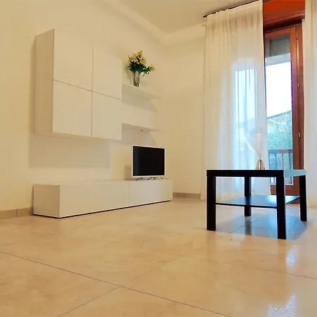 Apartment Claudio Il Gotico Desenzano del Garda